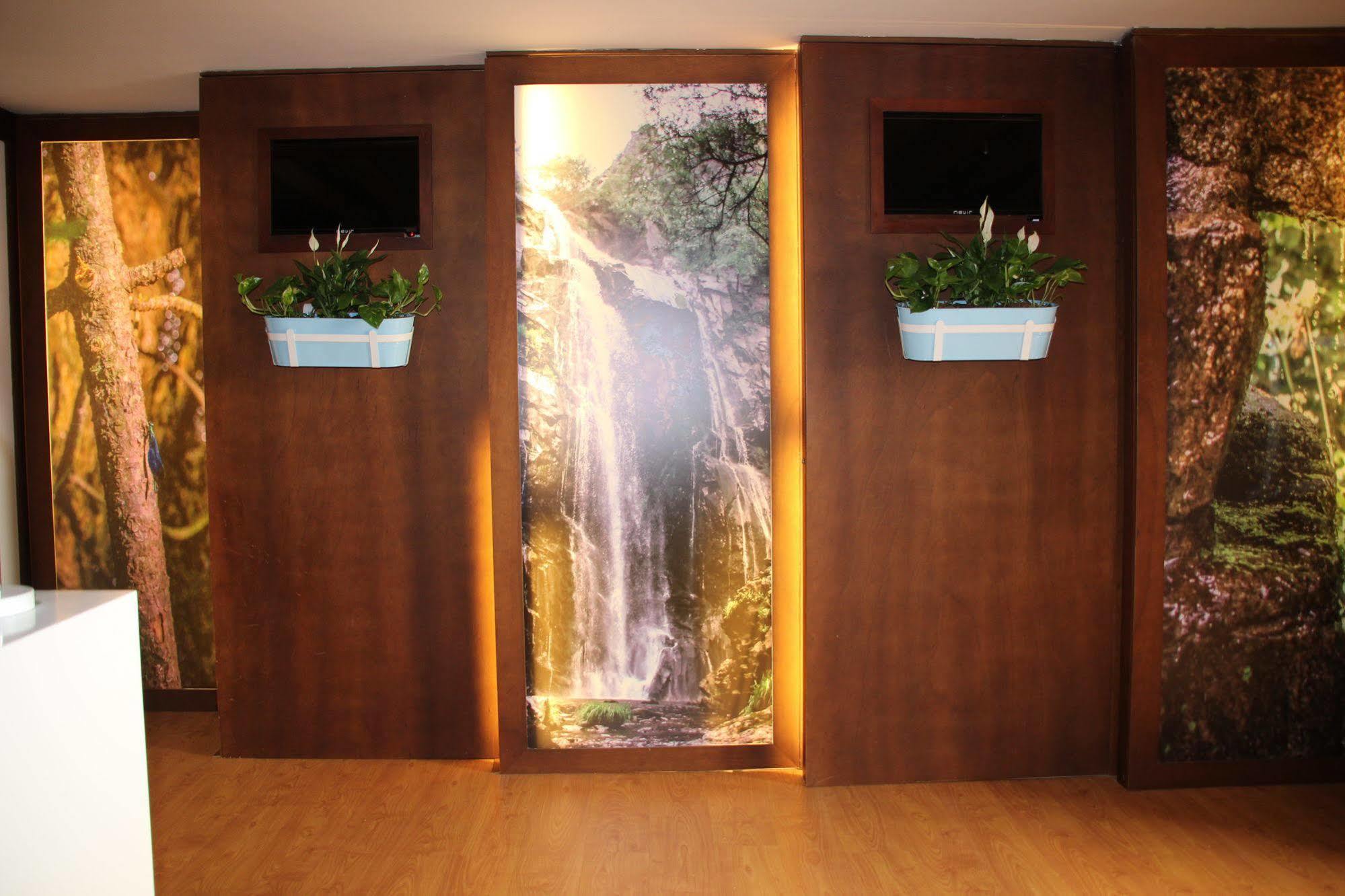 Albergue Compostela 산티아고데콤포스텔라 외부 사진